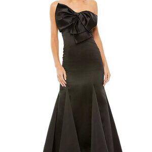 Mac Duggal Black Bow Strapless Satin Mermaid Gown